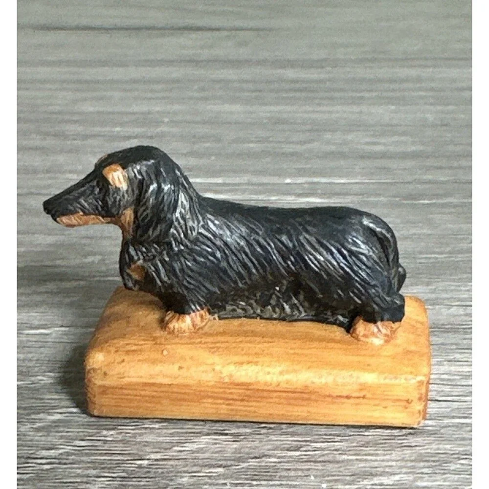 Black & Tan Longhaired Dachshund Figurine on Stand | Arista of Scotland Hawick
